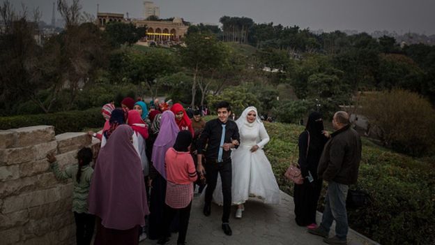 En Egypte, Abdel Fattah el-Sissi s’attaque au taux de divorce