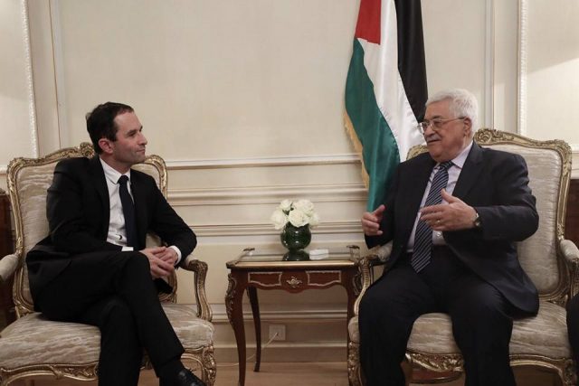Benoit Hamon et Mahmoud Abbas se rencontrent et accordent leurs violons (Images)