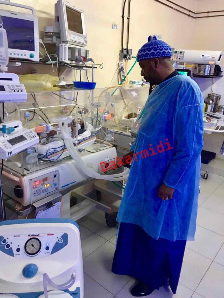 Sheikh Alassane Sène a rendu visite aux bébés d’Albert Royer (images)