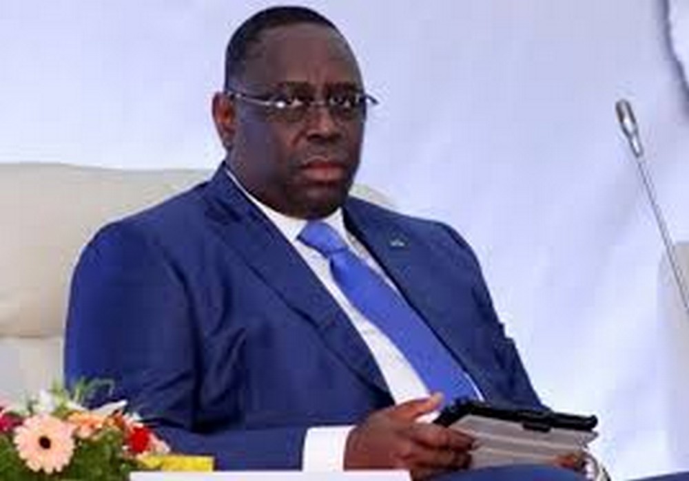 Dakarnave: Macky va renégocier le contrat