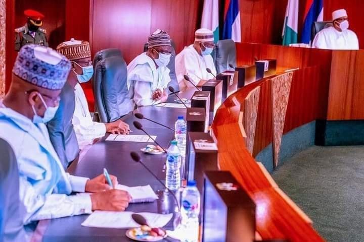 Nigeria : Le khalife de Médina Baye reçu par le président Muhammadu Buhari ( photos)