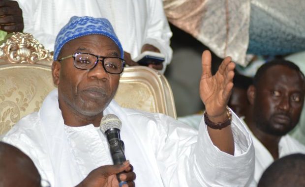 Touba : Le khalife des thiantacounes remet un adya de 51 millions F Cfa à Serigne Mountakha Mbacké