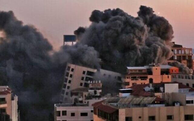 « L’aviation israélienne et des troupes au sol mènent actuellement une attaque dans la bande de Gaza » Armée