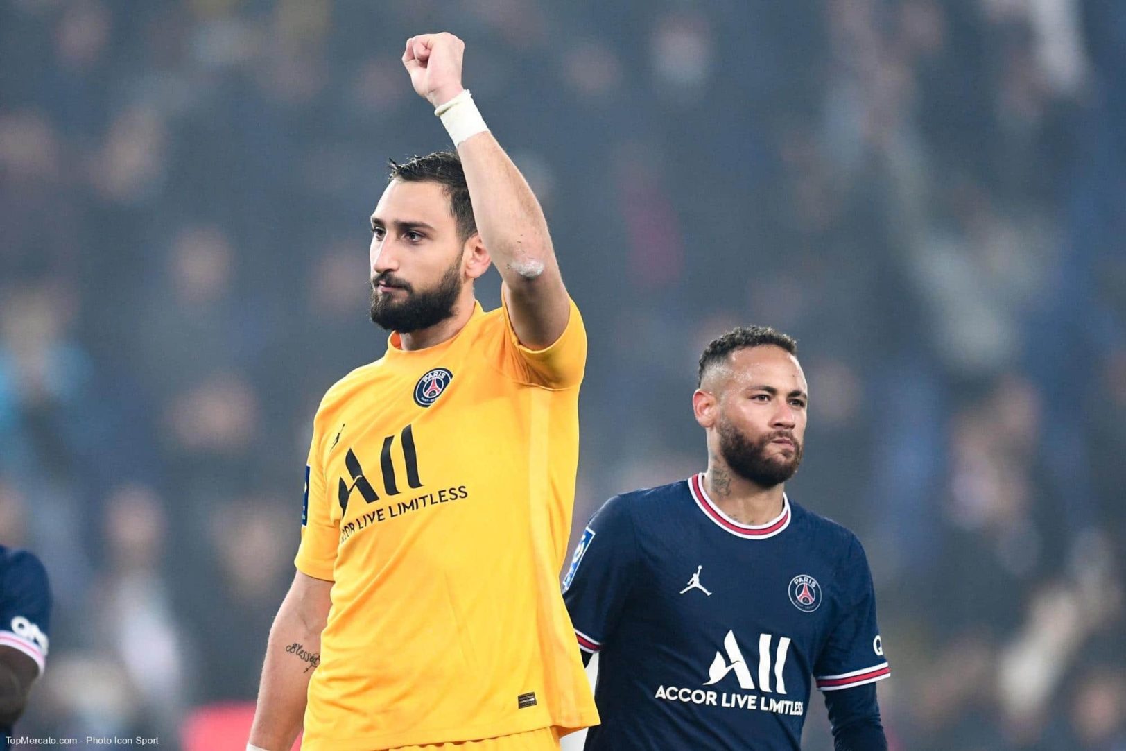 PSG : Un accrochage entre Neymar-Donnarumma dans le vestiaire après le match ?