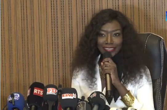 Coumba Gawlo raconte sa maladie, parle de son état de santé et évoque son retour…