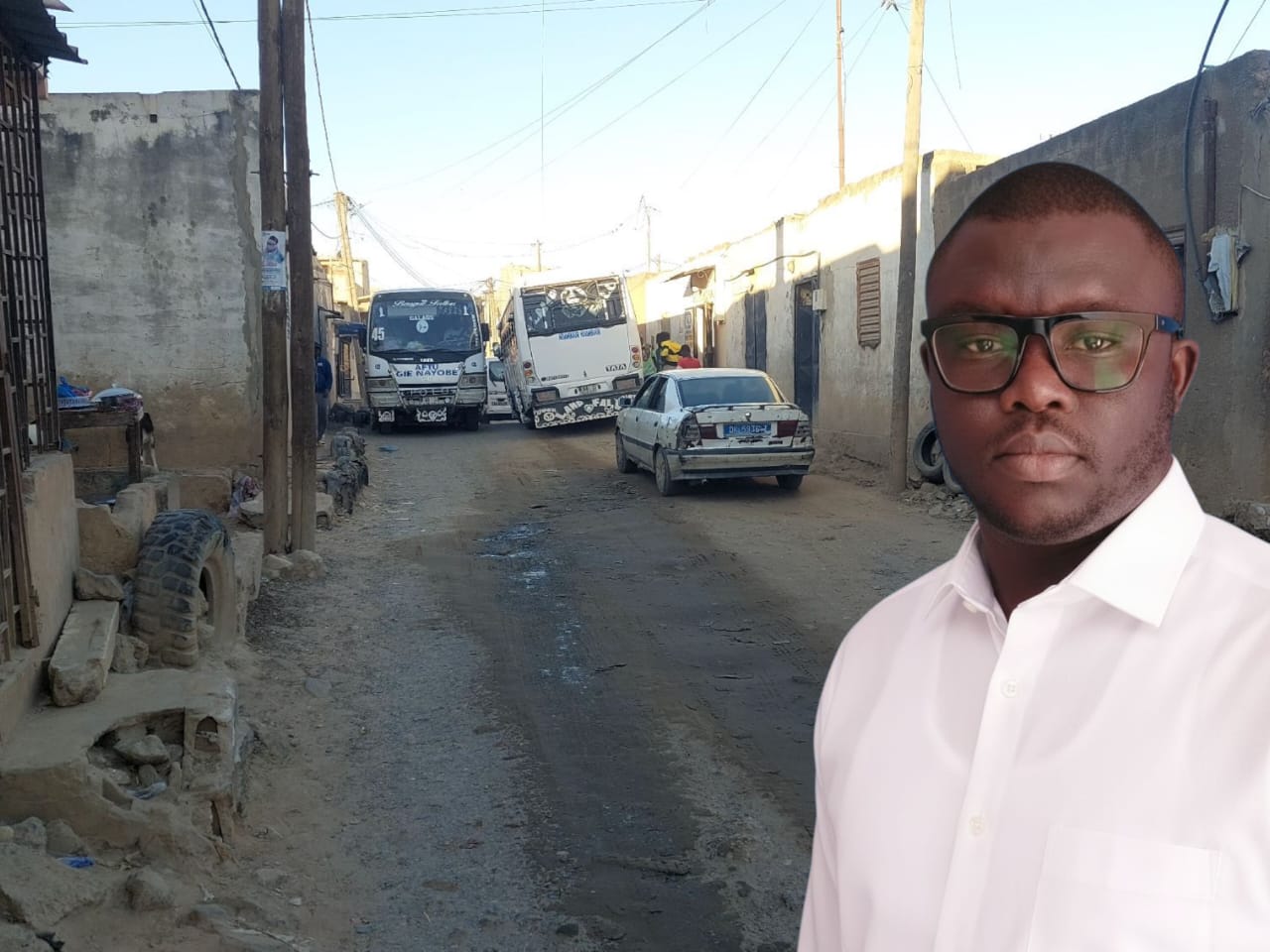 A Monsieur le Ministre des infrastructures, Monsieur DETHIÉ FALL